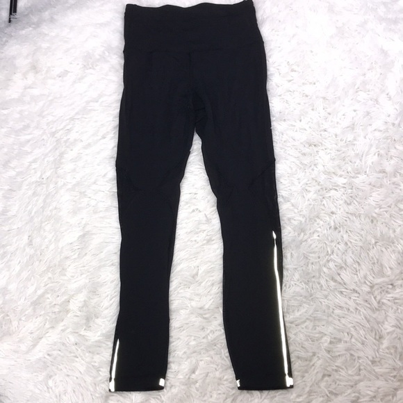 Lululemon Running In The City 7/8 Tight Black - Picture 3 of 9